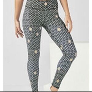 Fabletics Mid-Rise Printed PowerHold Legging S